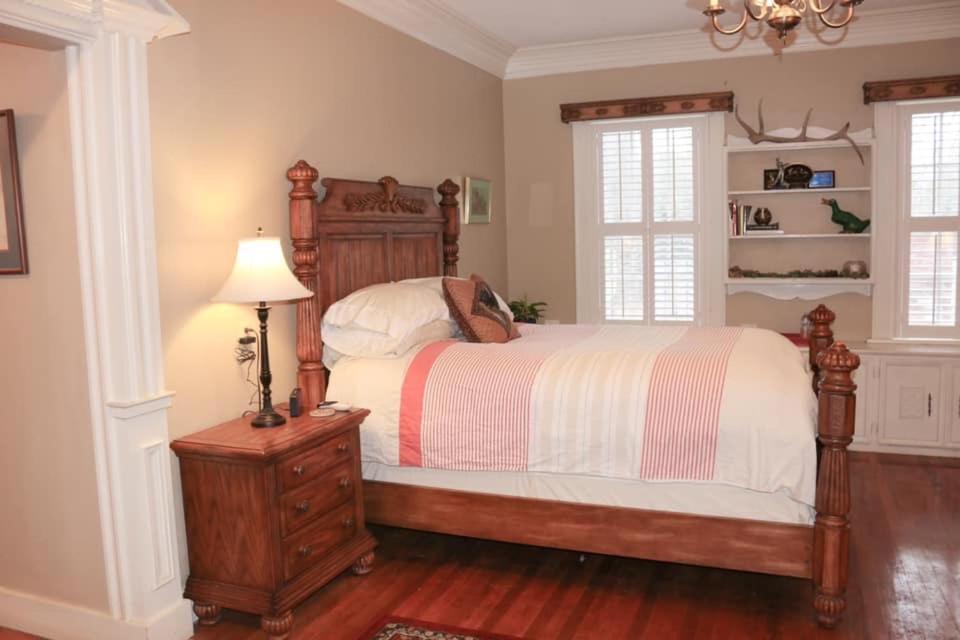 Bed and Breakfast Opus House Натчиточес Номер фото